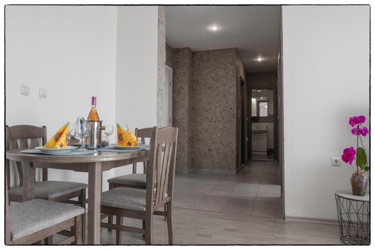Privilege Beach Apartments Sveti Vlas Esterno foto