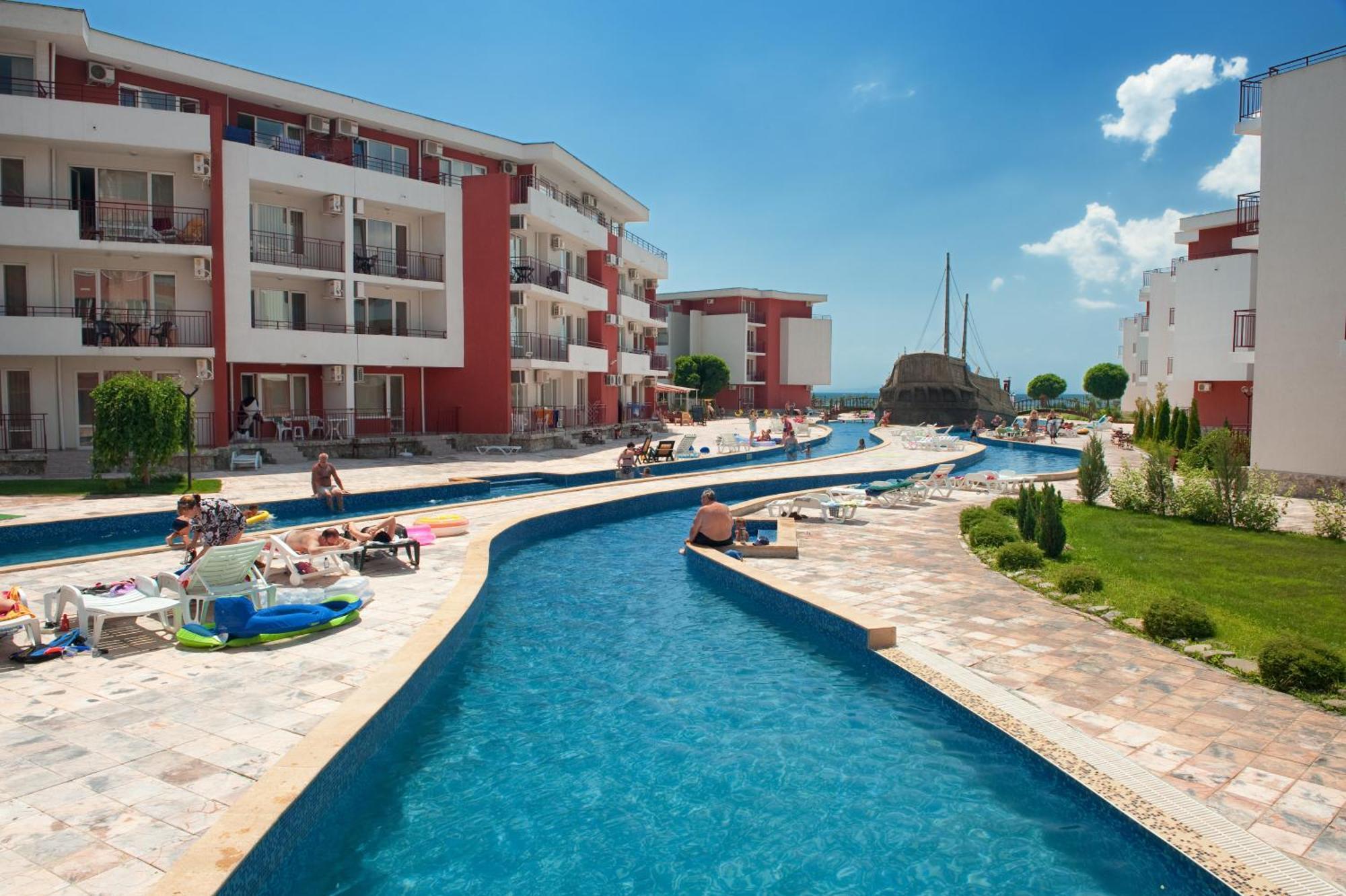 Privilege Beach Apartments Sveti Vlas Esterno foto