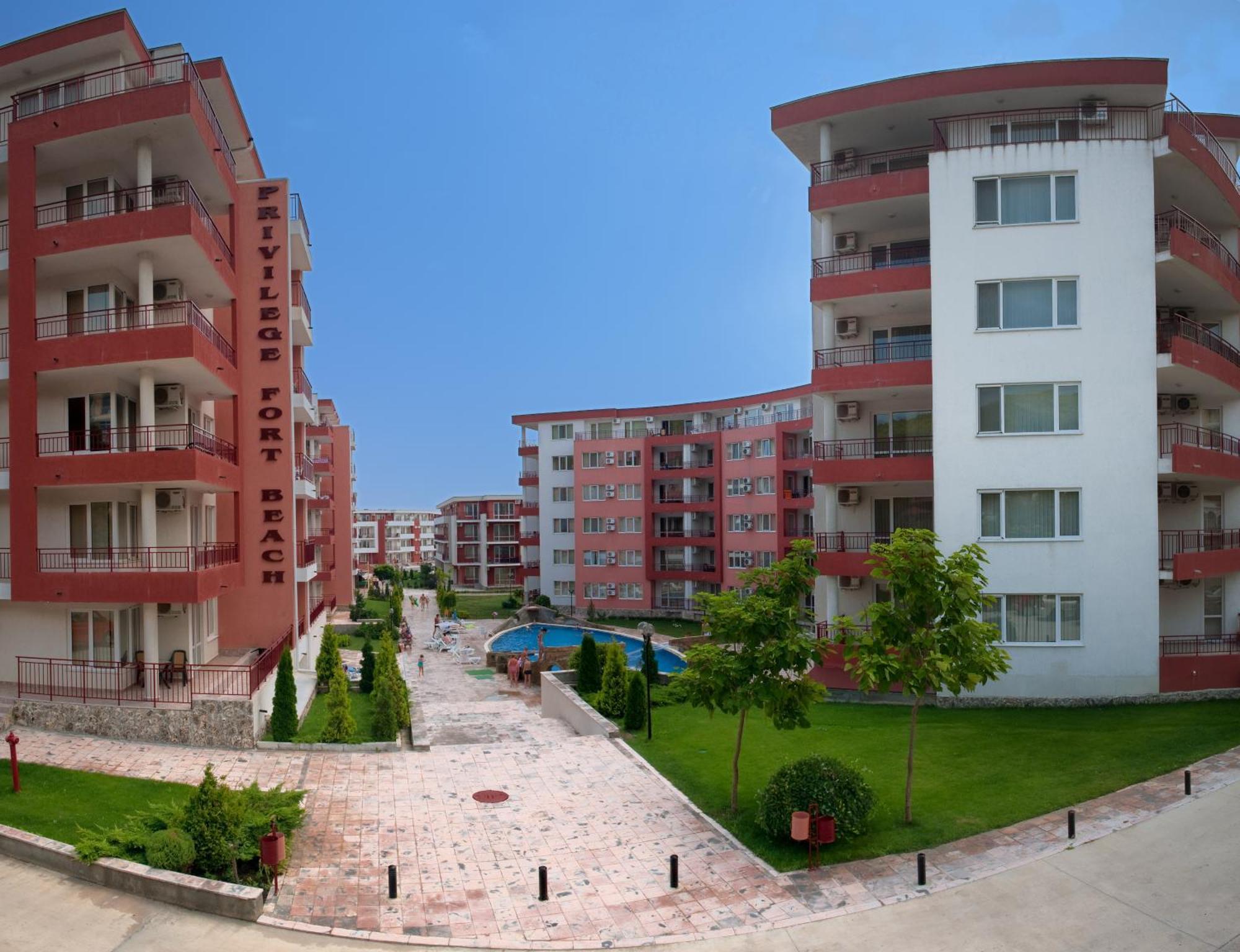 Privilege Beach Apartments Sveti Vlas Esterno foto