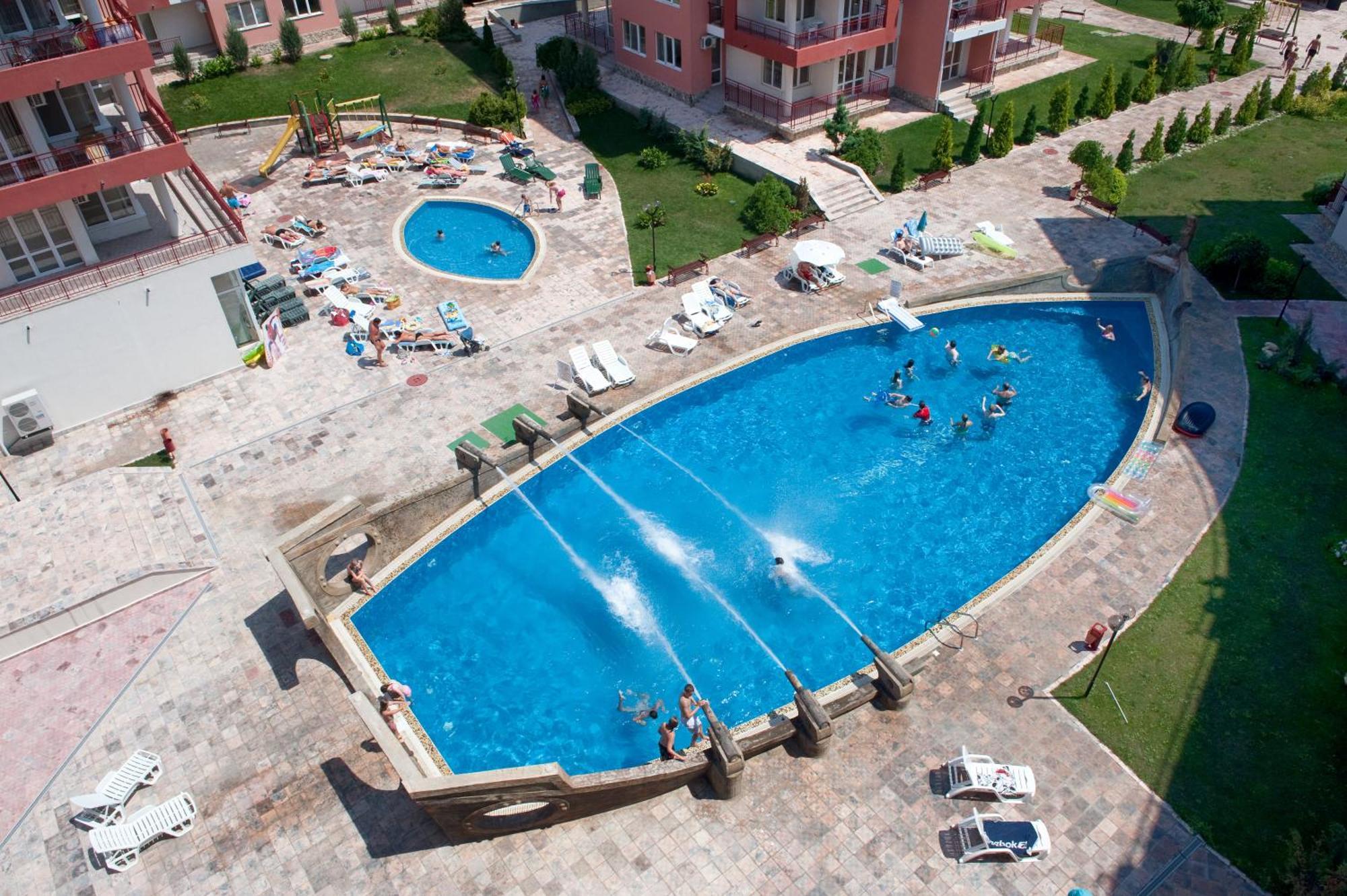Privilege Beach Apartments Sveti Vlas Esterno foto