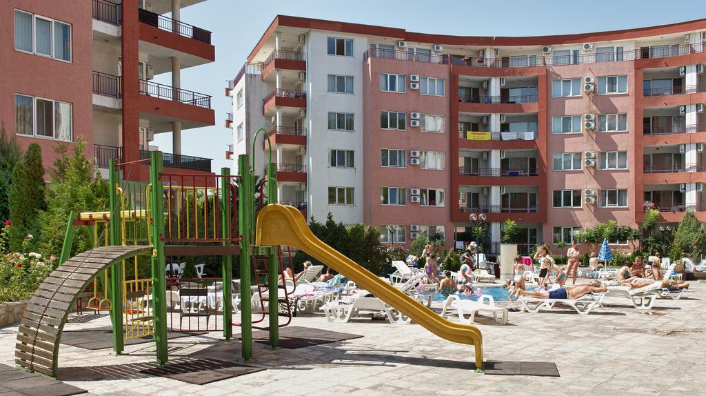 Privilege Beach Apartments Sveti Vlas Esterno foto